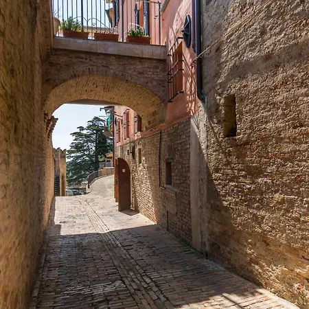 Antica Dimora Sforza Bed & Bike Guest house 3*