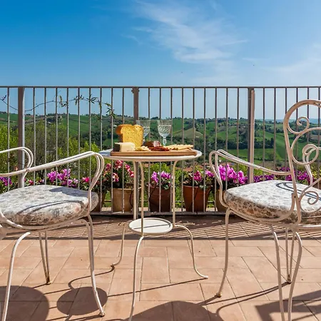 Guest house Antica Dimora Sforza Bed & Bike Corinaldo